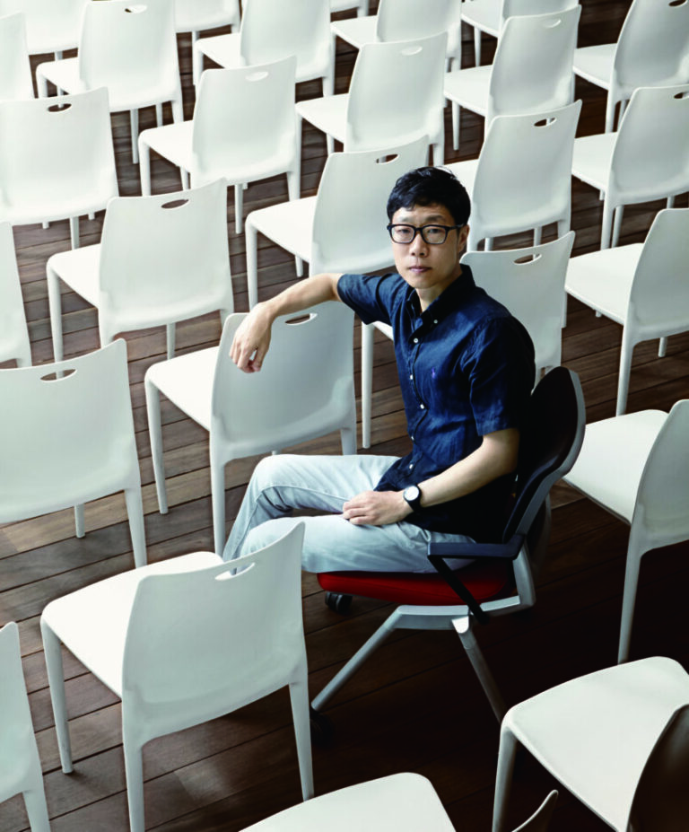 한국 디자인의 스펙트럼을 넓히는 디자이너 김상규