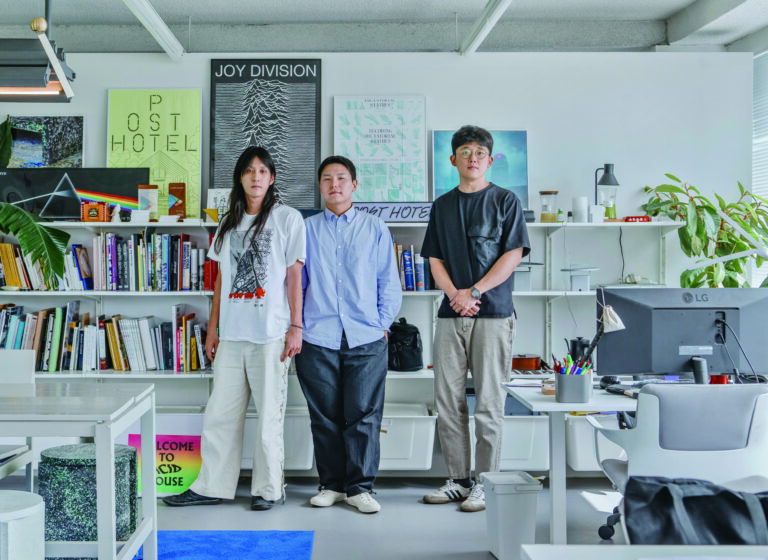 지속 가능한 전시를 위하여, 포스트스탠다즈