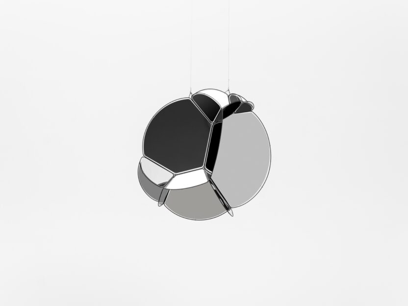 해외 진출 꿈꾸는 아트부산, 2024 프리뷰 7 ArtBusan2024 갤러리현대 Tomas Saraceno 토마스 사라세노 Foam 48B15p 2019 Powder coated stainless steel metal wire mirror panels 70 x 76 x 61 cm
