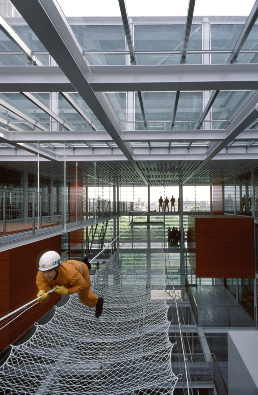 2024 프리츠커상 수상자, 야마모토 리켄 6 Hiroshima Nishi Fire Station 3