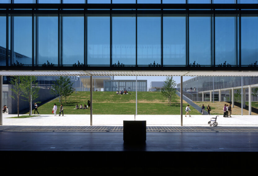 2024 프리츠커상 수상자, 야마모토 리켄 7 Saitama Prefectural University 2