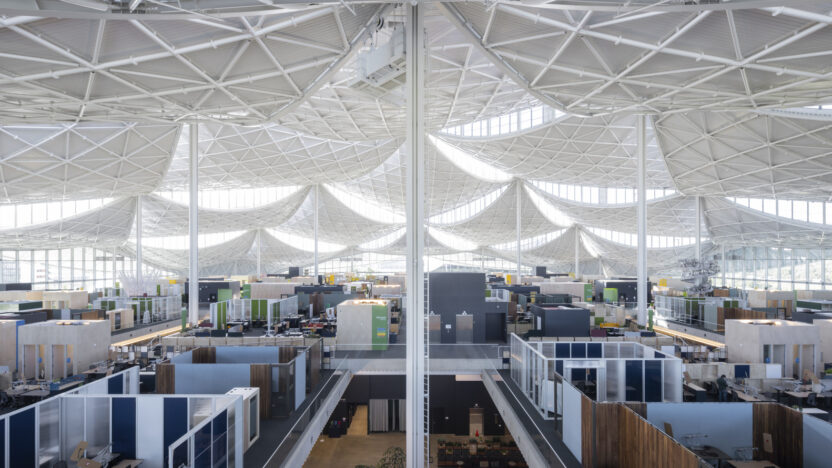 브랜드 첫인상을 결정하는 HQ 건축 디자인 4 12 google bay view big plus heatherwick studio 13