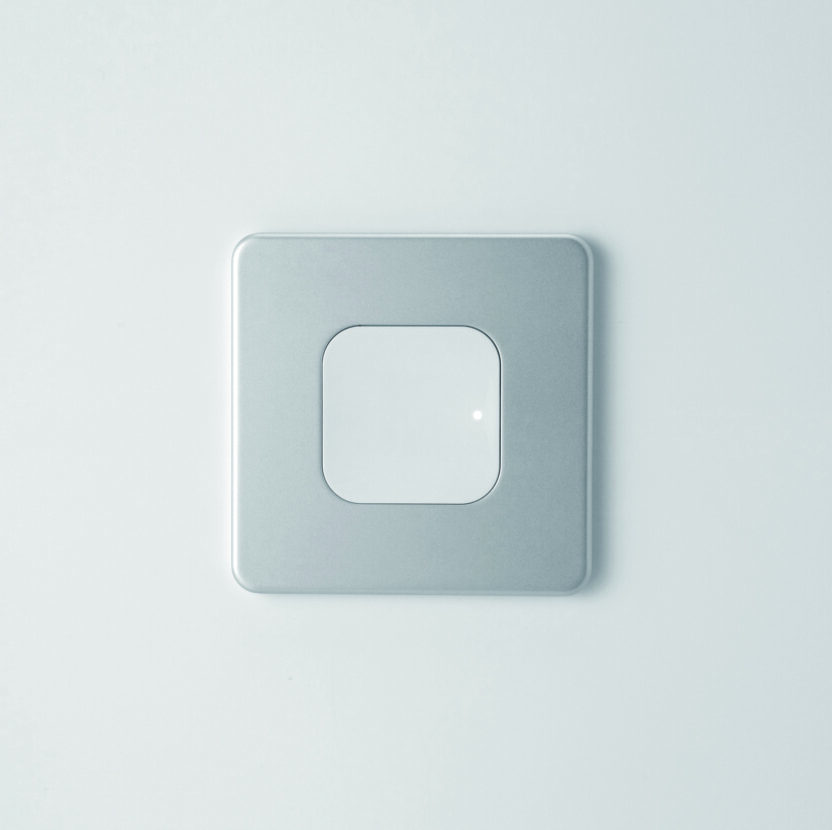 제품을 돌볼 줄 아는 산업디자이너 이석우 9 170403000000028 O 1