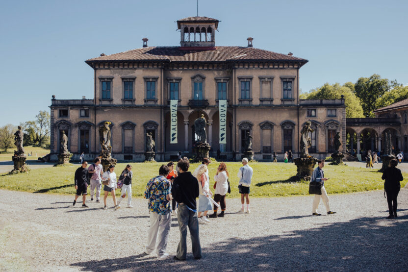 월간 〈디자인〉이 밀라노에서 주목한 전시 5 8 Alcova Villa Bagatti Valsecchi GeneralView2 ph. Piergiorgio Sorgetti 1