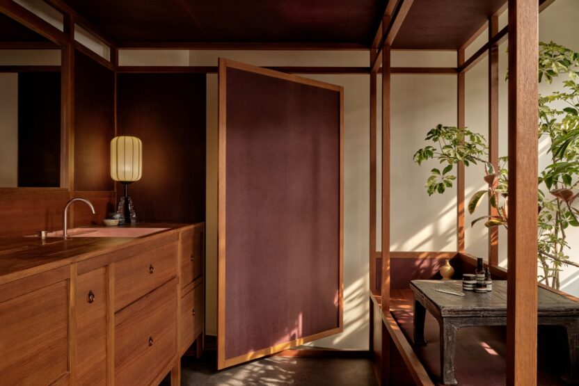 현대인의 감각을 사로잡는 이솝 공간 미학 18 11zon 2024.04.27 Aesop Beijing House 19 0234 v3 HI RES