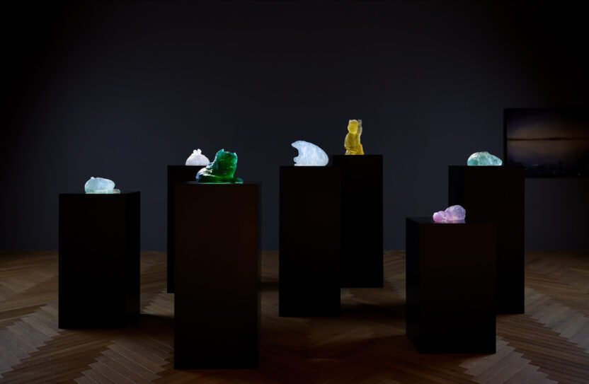 여행과 휴가의 계절, 서울 밖 로컬 미술관 5 5 2024 HEREDIUM Light on the Horizon Leiko Ikemura 6