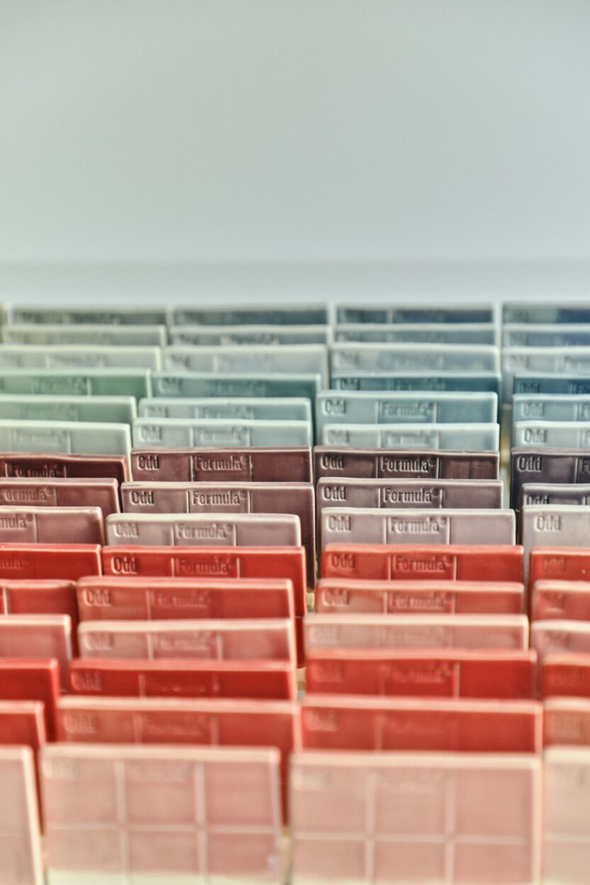 유약 시장의 팬톤이라 불리는 브랜드, 오드포뮬라 3 resize ODDFORMULA24081