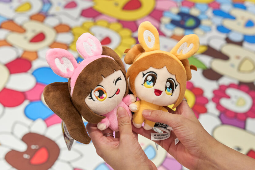 케이팝과 팝아트의 성공적인 랑데부, 뉴진스 x 무라카미 다카시 9 뉴진스 Supernatural POP UP 무라카미 다카시와 협업한 멤버 캐릭터