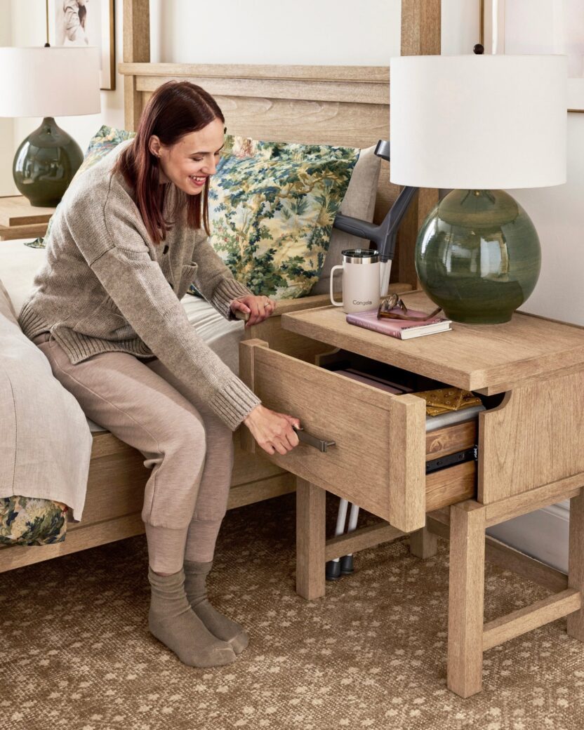 이동이 불편한 사람들의 일상 생활을 돕는 가구 디자인 10 Pottery Barn 10