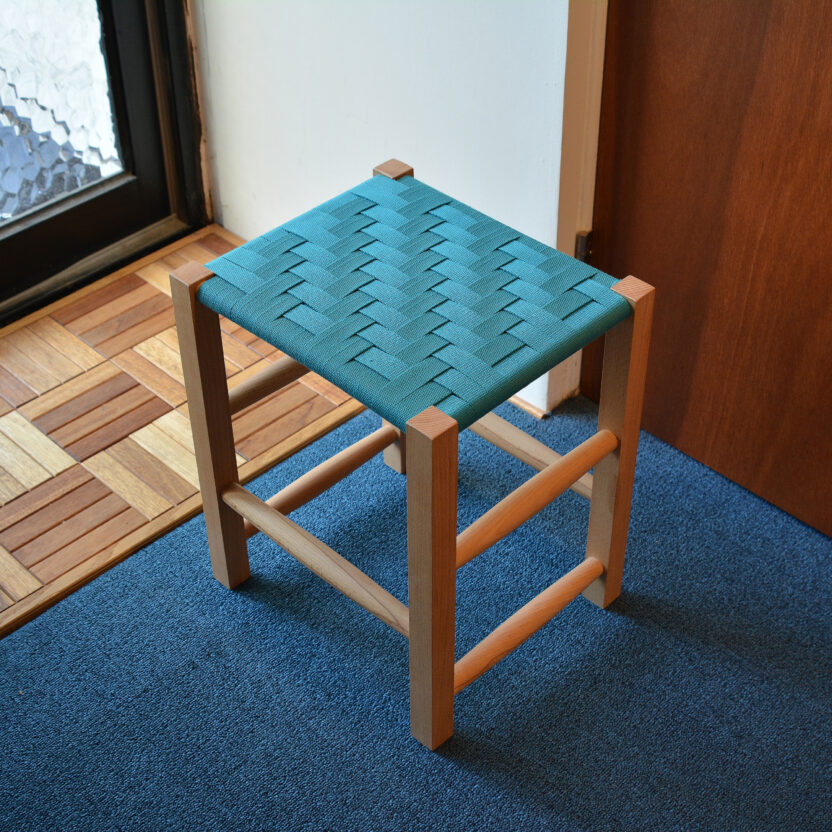 이름이 여럿인 멀티플레이어, 소목장세미 유혜미 3 shaker stool green01