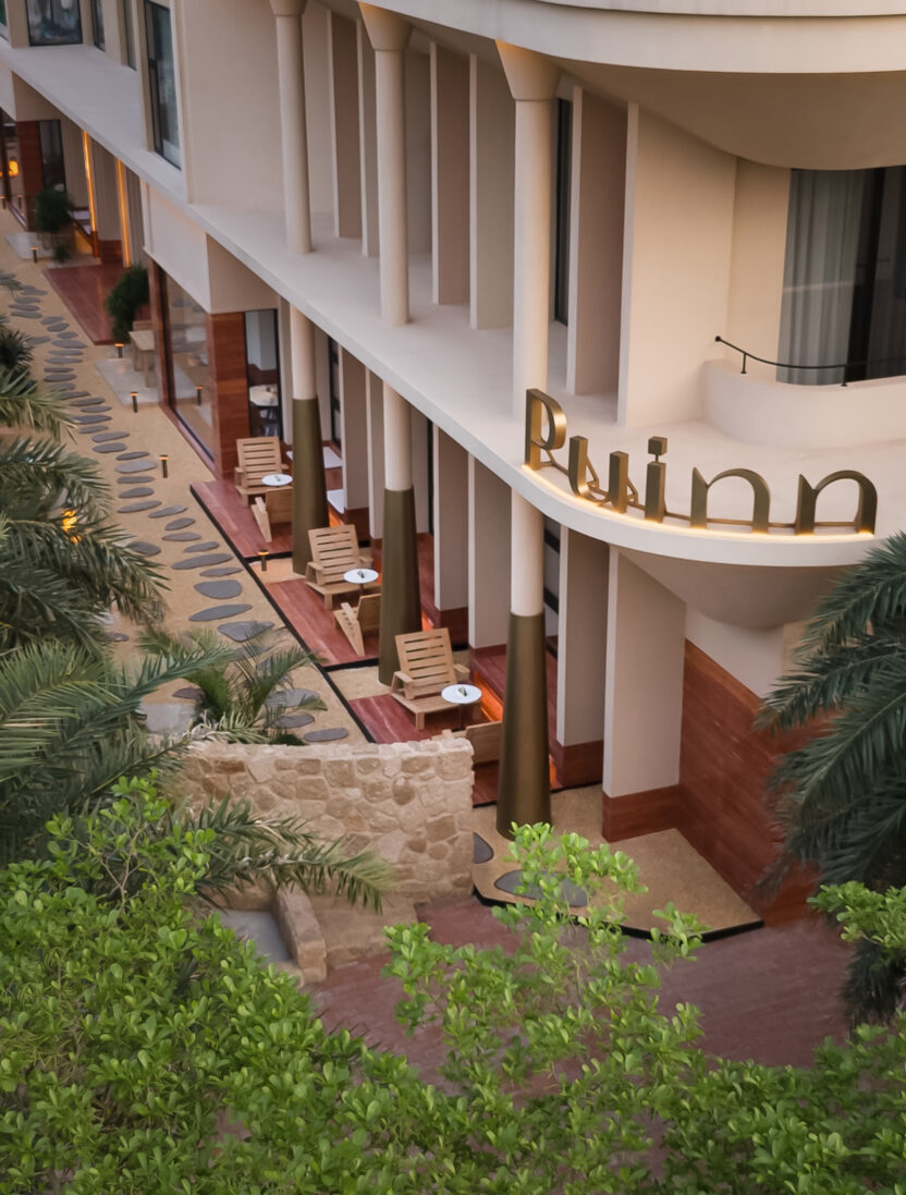 화산섬 위 숨겨진 오아시스, Puinn Hotel 1 13 4 1
