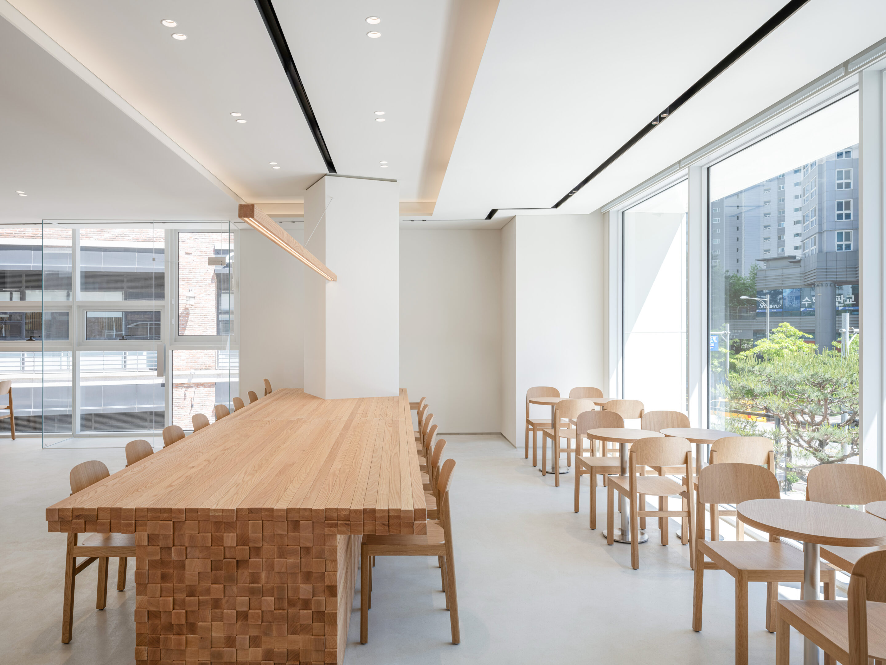 쉼을 위한 넉넉한 여백, 블루보틀 판교점 6 BLUE BOTTLE 019