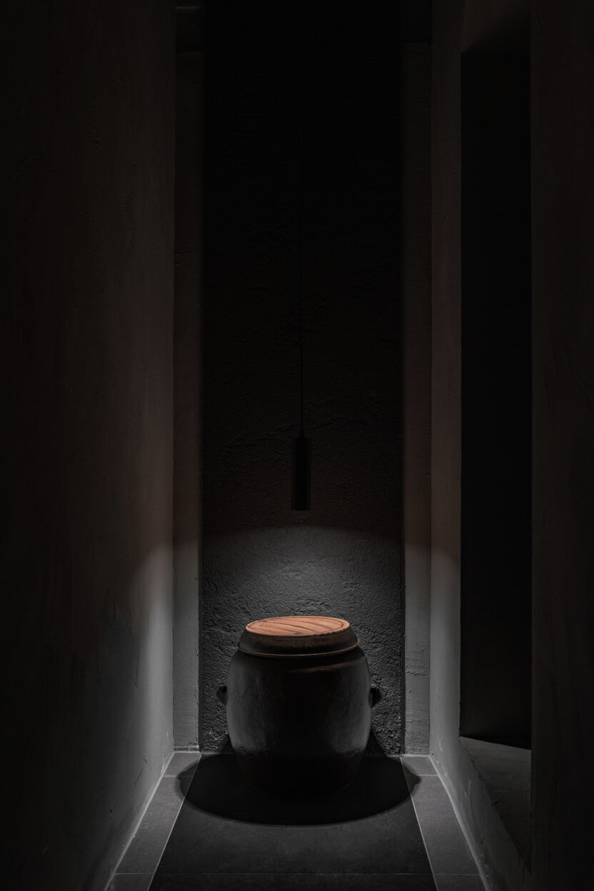 이태원의 숨은 안식처, 호롱불 8 281