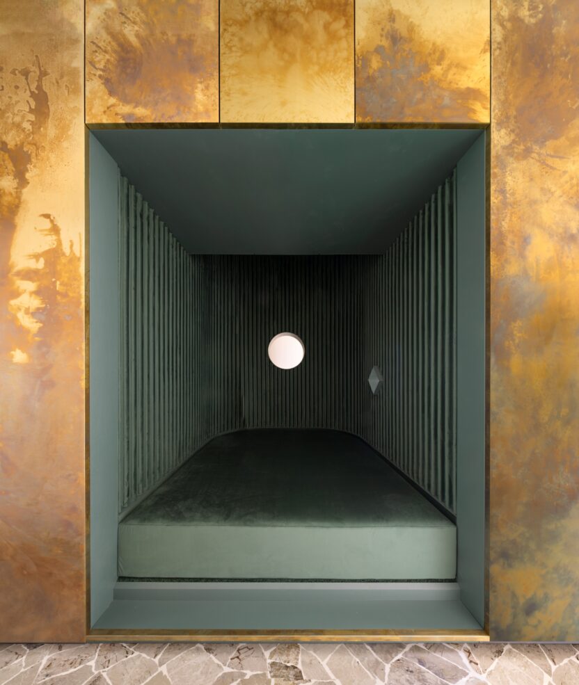관습을 깬 실내 디자인, Golden Box 2 AMAA Golden Box PH MO 1533 photo Mikael Olsson LR 3000px 1