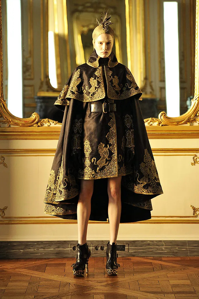 2025 패션위크가 기대되는 이유 2 fall 2010 ready to wear Christopher Moore Courtesy of Alexander McQueen